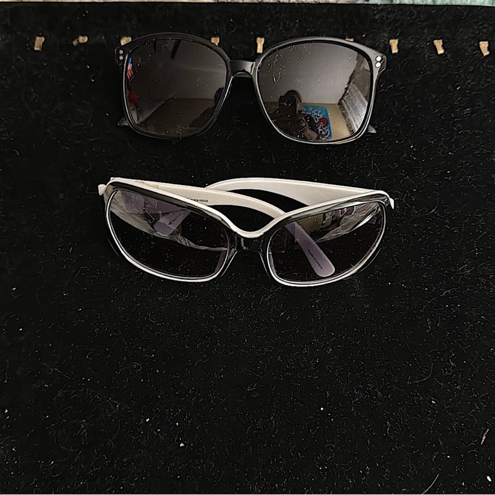 Stylish Black and White Sunglasses Set
